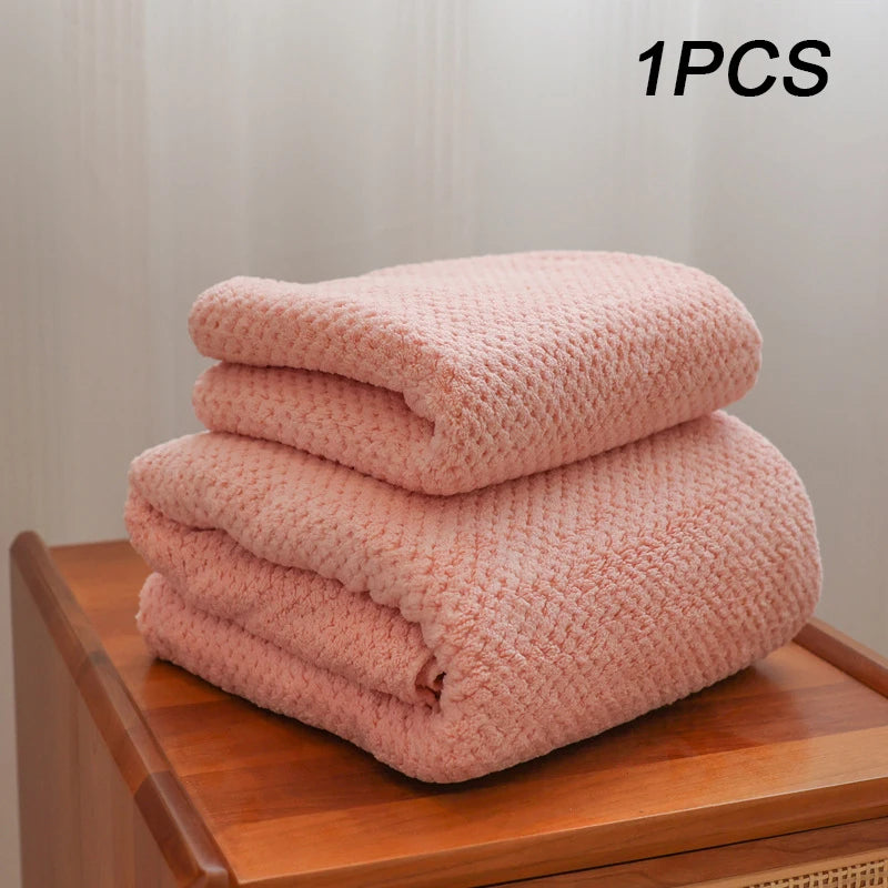 Bamboo Charcoal Coral Velvet Bath Towel – Super Absorbent for Daily Bathroom Use