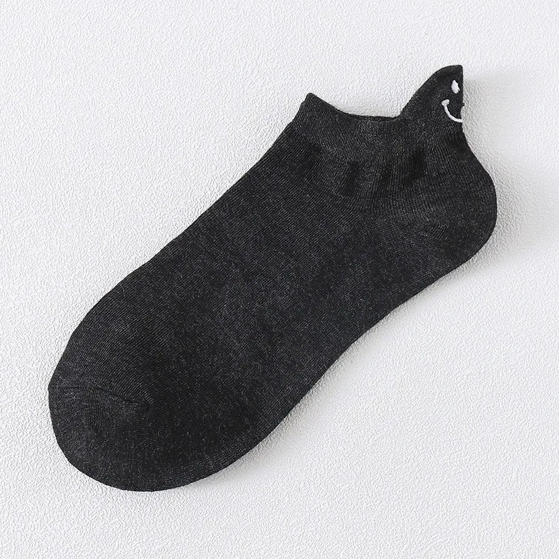 Embroidered Smiley Face Ankle Socks – Breathable Cotton for Casual Comfort