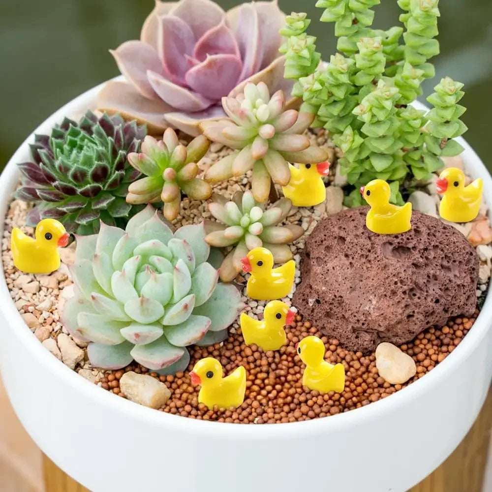 Miniature Resin Duck Figurines – Tiny Animal Charms for Micro Landscapes