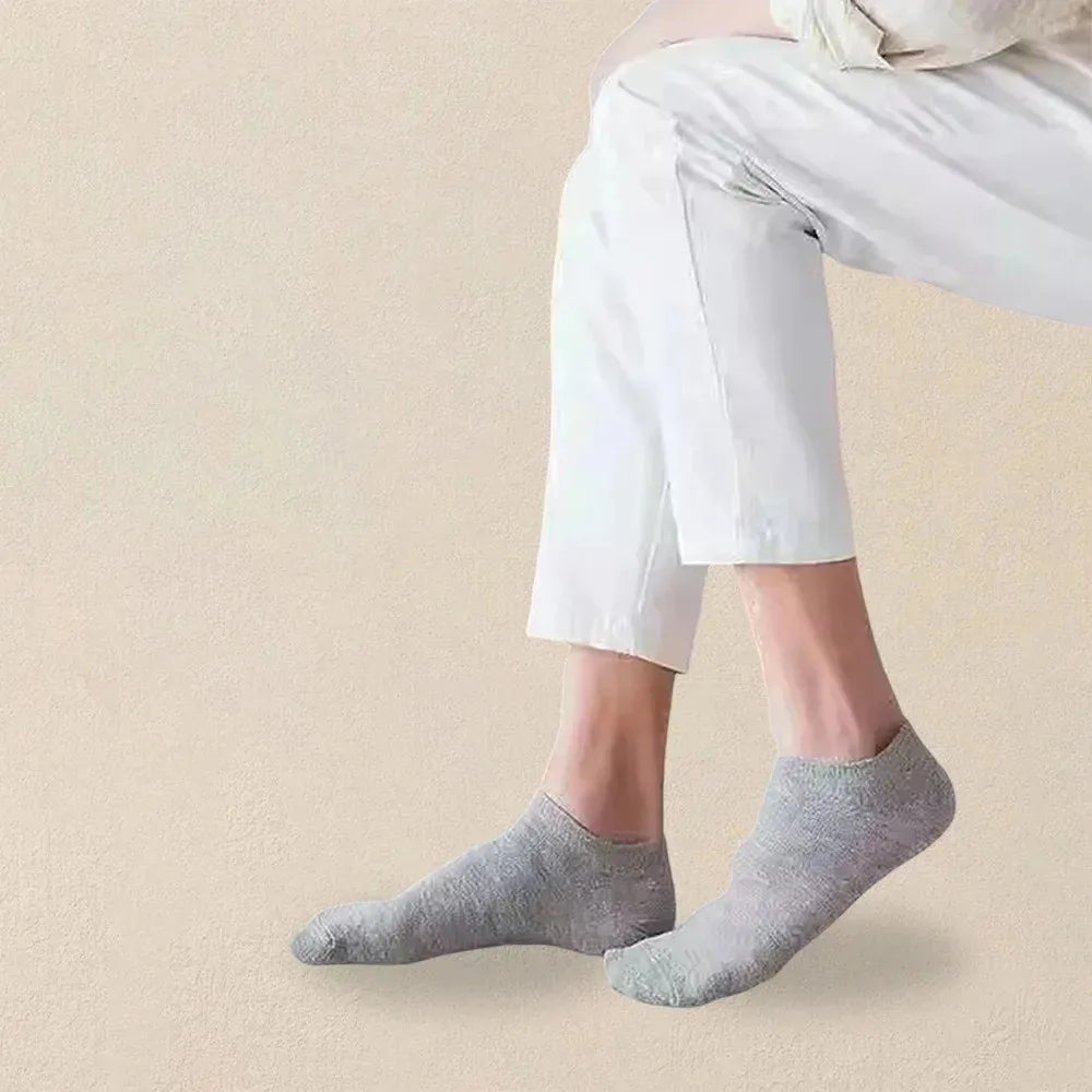 Men's Ankle Boat Socks – Solid Color Sweat-Absorbent Cotton for Business Sport