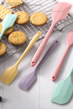 Heat-Resistant Silicone Spatula – Non-Stick Kitchen Tool for Cooking and Baking