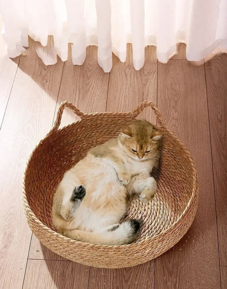 Handmade Woven Vine Cat Bed – Washable Seasonal Pet Nest for Winter Comfort