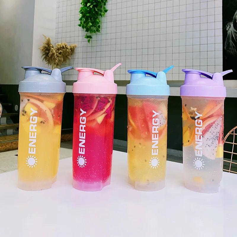 Portable Protein Shaker Bottle – Leakproof 700ml Cup for Gym and Outdoor Sports