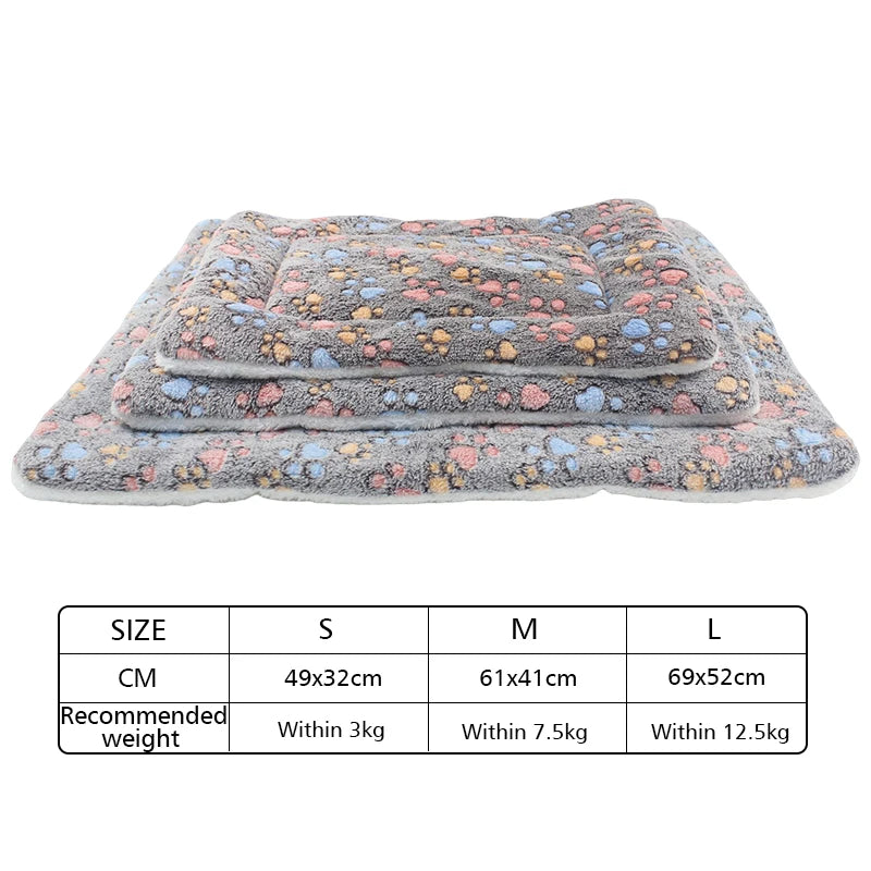 Thickened Flannel Dog Bed Mat – Soft Warm Pet Blanket for Winter Sleeping