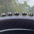 Mini Chicken Car Ornament – Cute Dashboard Charm for Auto Interior Decor