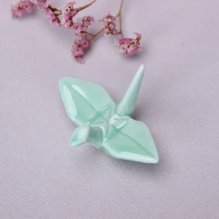 Japanese Ceramic Crane Holder – Decorative Rest for Incense or Chopsticks