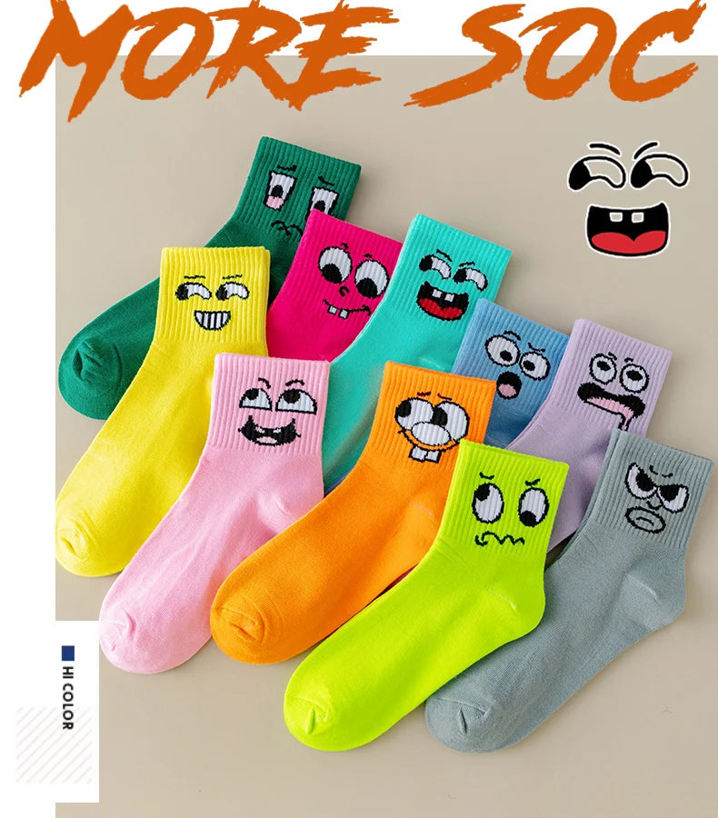 Cartoon Smiley Face Socks – Trendy Mid Tube Casual Wear for Women