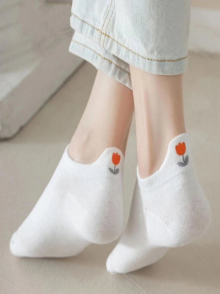 Cute Cartoon Flower Ankle Socks – Soft Breathable Cotton for Casual Wear