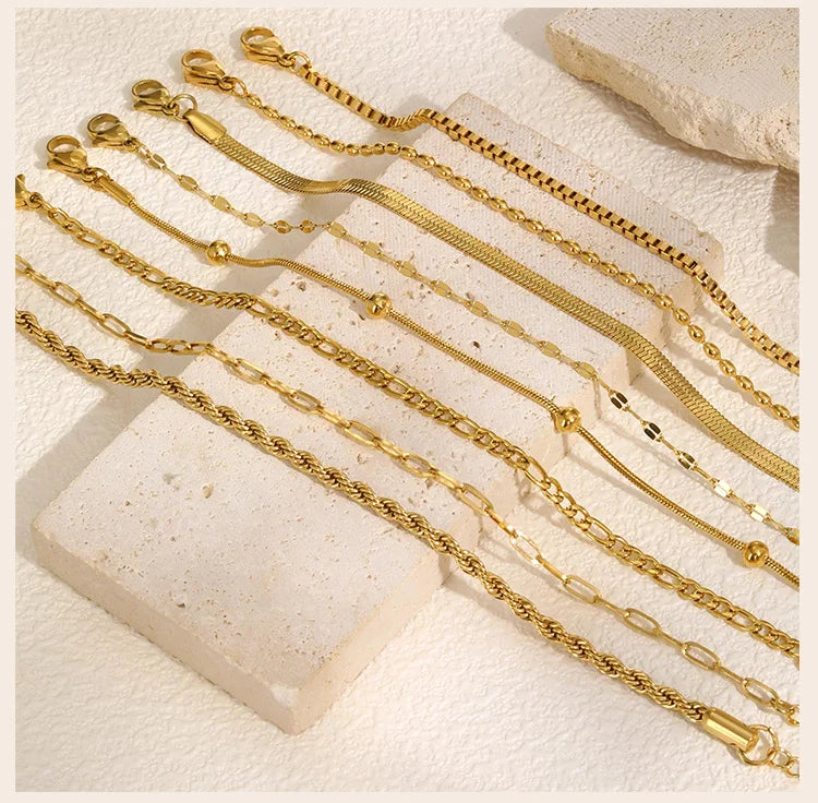 Gold Herringbone Chain Bracelet – Waterproof Stainless Steel for Women