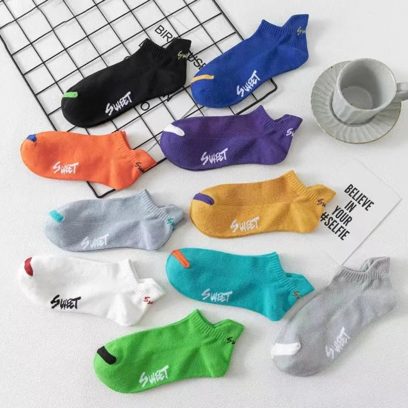 Cartoon Eyes Mesh Ankle Socks – Breathable Embroidered Footwear for Men