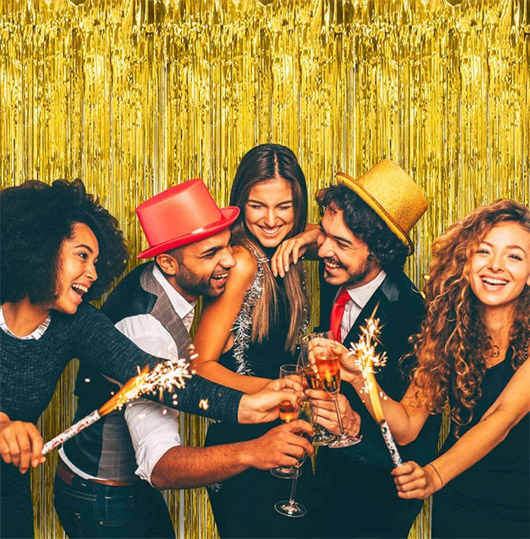Metallic Foil Tinsel Fringe Curtains – Silver Backdrop for Party Decoration