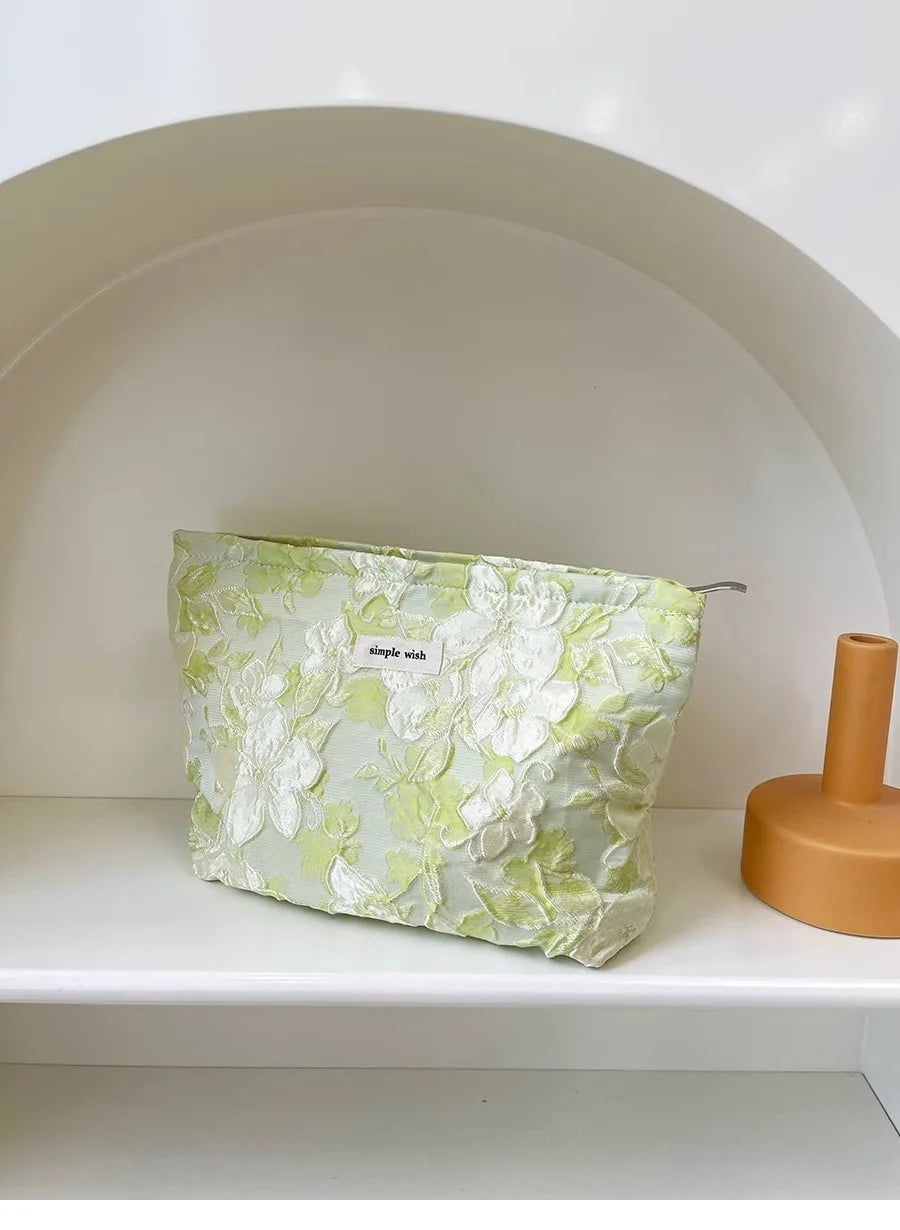 Floral Print Cosmetic Bag – Zippered Makeup Pouch for Travel Essentials