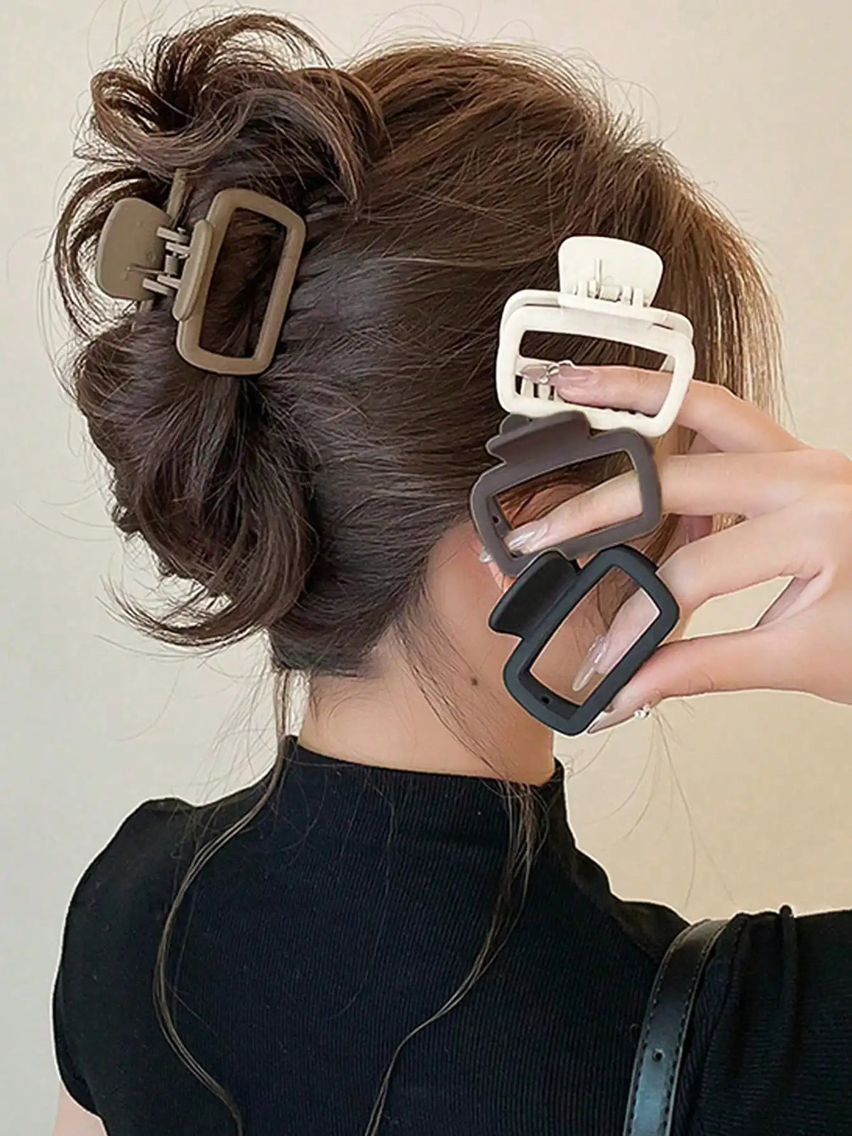 Square Hair Claw Clips – Lightweight Matte Barrettes for Elegant Styling