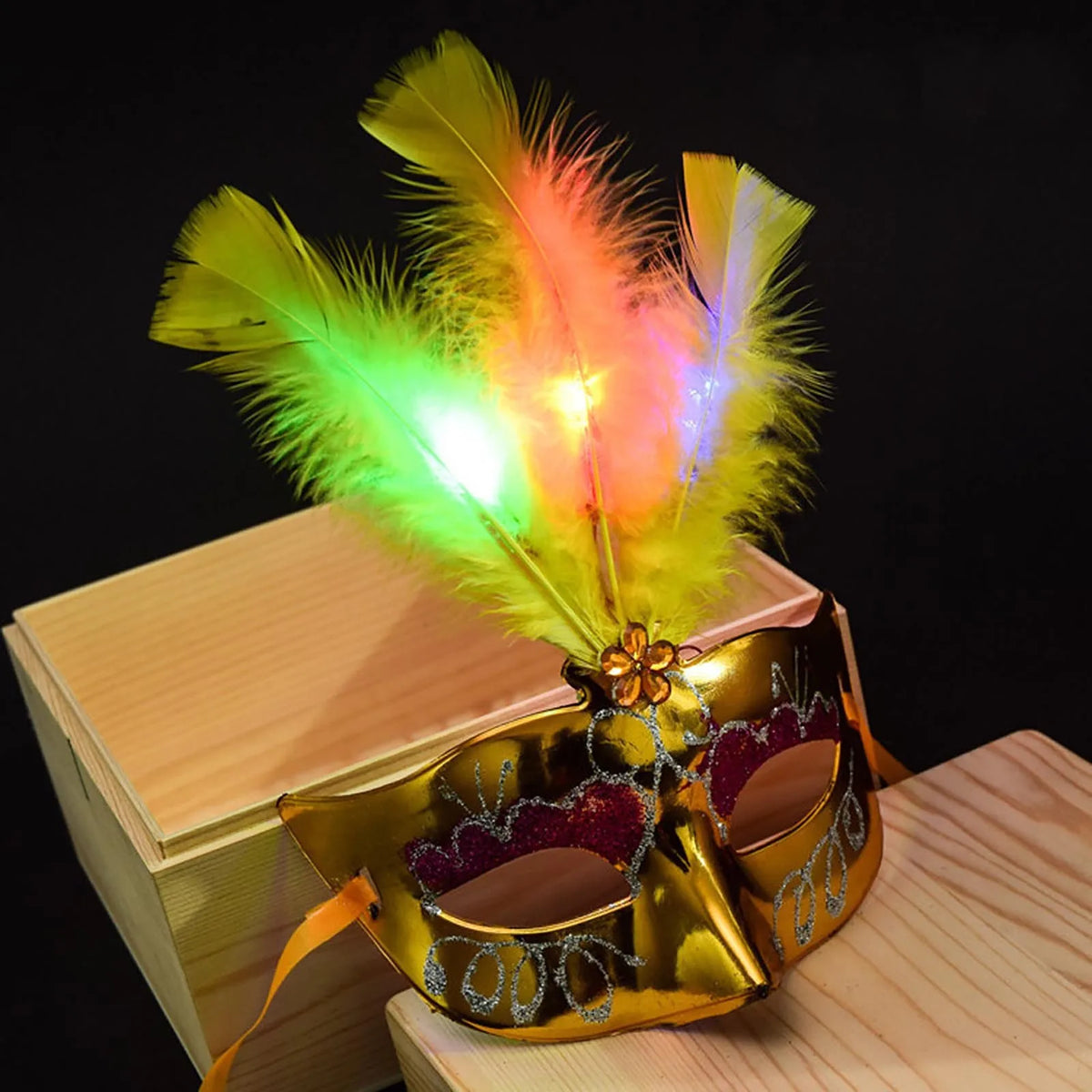 LED Feather Masquerade Mask – Glowing Venice Carnival Cosplay Costume