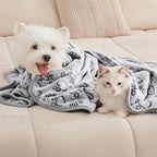 Soft Fluffy Pet Blanket – Cartoon Paw Print for Dogs and Cats