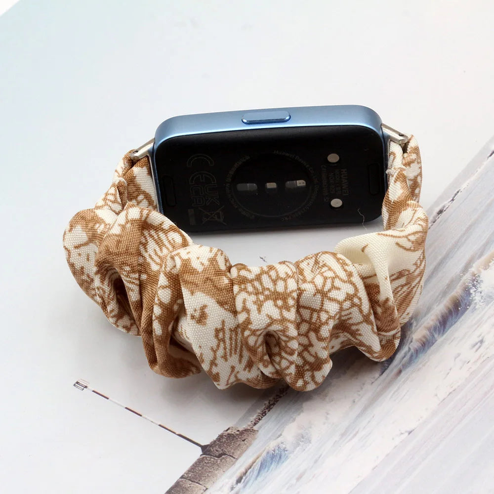 Printed Fabric Scrunchie Band – Soft Nylon Strap for Huawei Band 7 Women