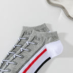 Moisture Wicking Sports Socks – Breathable Athletic Gear for Basketball