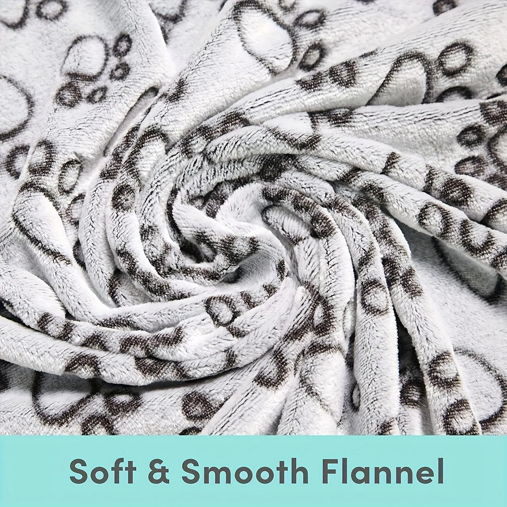 Soft Cartoon Pet Blanket – Fluffy Warm Mat for Cats and Dogs
