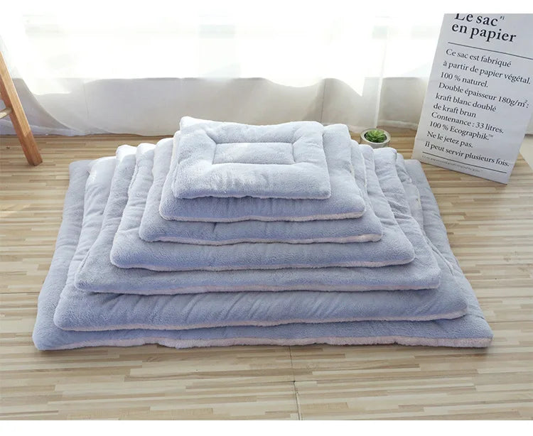 Double-Sided Plush Pet Mat – Warm Sleeping Bed for Cats and Small Dogs