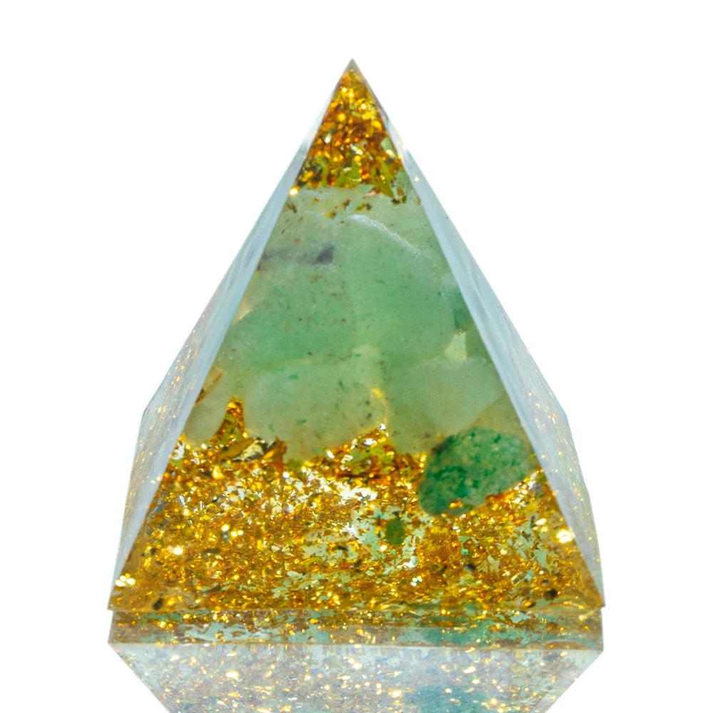 Amethyst Crystal Pyramid – Reiki Energy Generator for Chakra Meditation