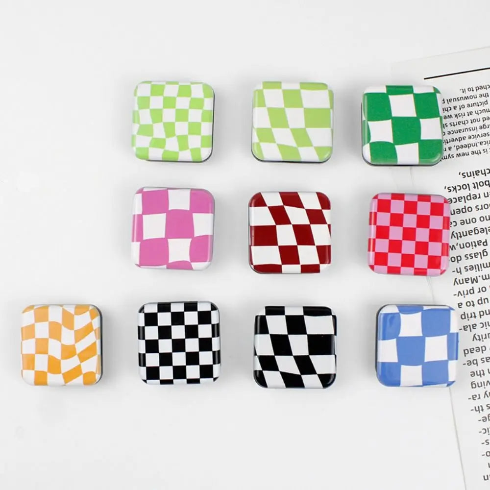 Plaid Checkerboard Folding Mirror – Portable Makeup Accessory for Travel