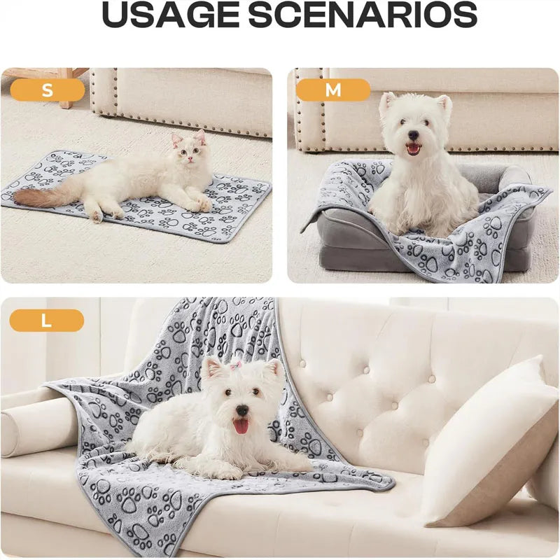 Soft Fluffy Pet Blanket – Cartoon Paw Print for Dogs and Cats