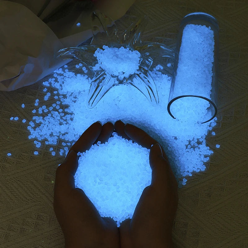 Luminous Glow Pebbles – 3-5mm Fluorescent Stones for Garden and Aquarium Decor