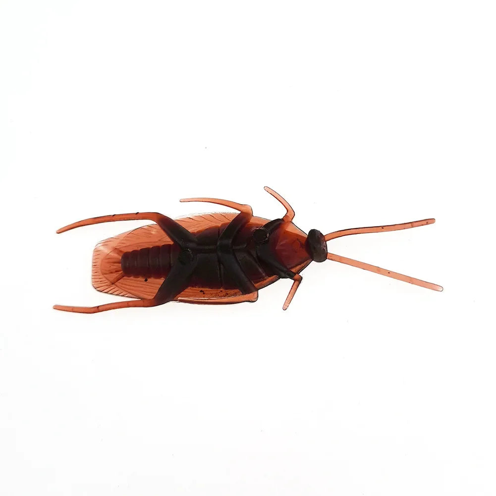 Lifelike Rubber Cockroach Prank Props – Realistic Bug Toy for Halloween Jokes