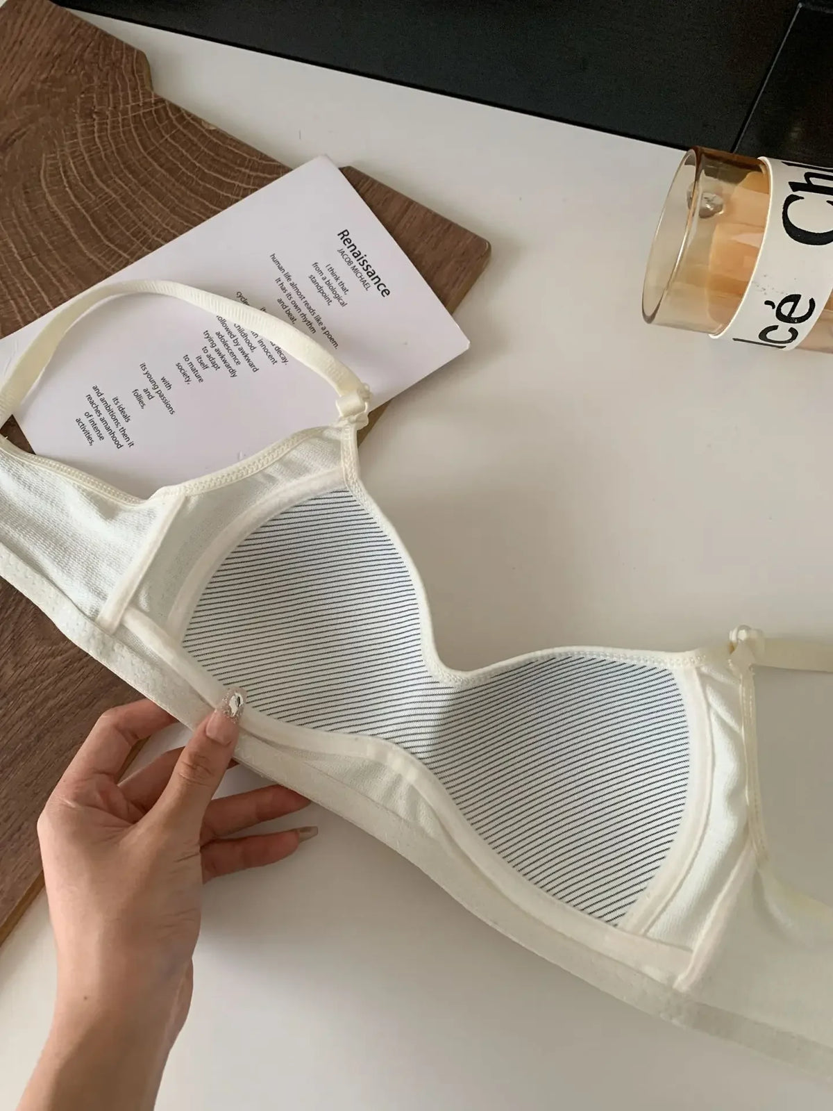 Seamless Cotton Wireless Bra – Breathable Gathered Underwear for Daily Comfort