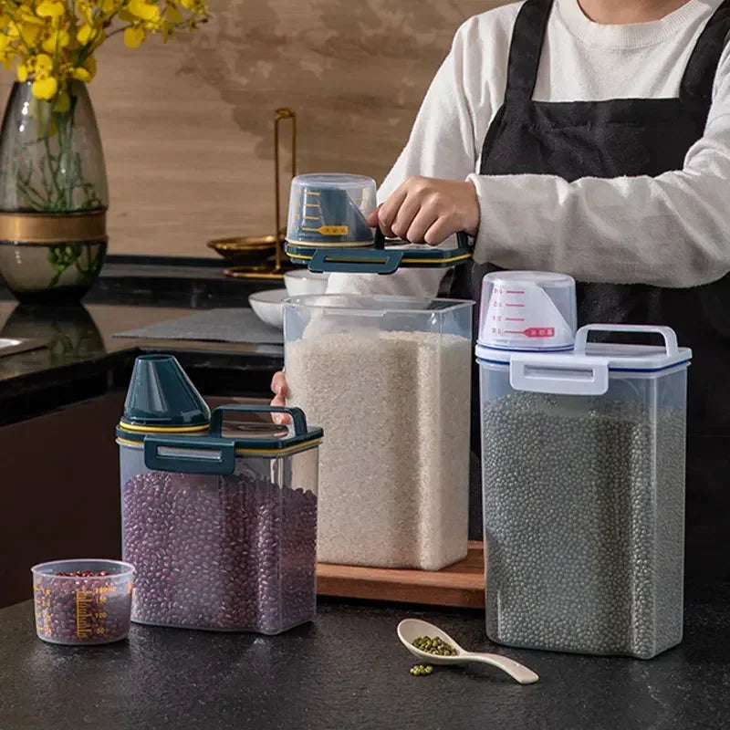 Airtight Plastic Pet Food Container – Moisture-proof Storage for Dog Cat Food