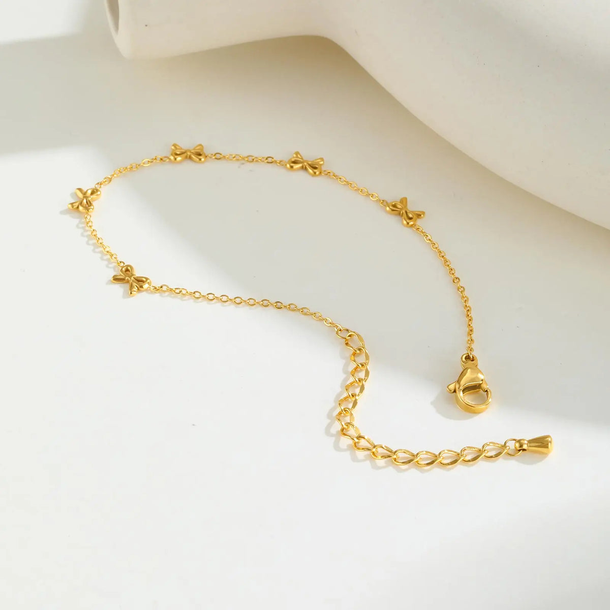 Gold Stainless Steel Bowknot Bracelet – Chic Jewelry Gift for Women