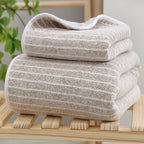 Coral Fleece Bath Towel – Thickened Absorbent Fabric for Sports and Fitness