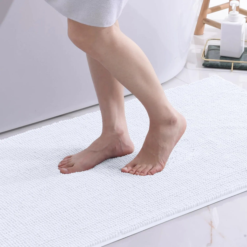 Chenille Bathroom Mat – Ultra Soft Absorbent Non-slip Rug for Shower Floors