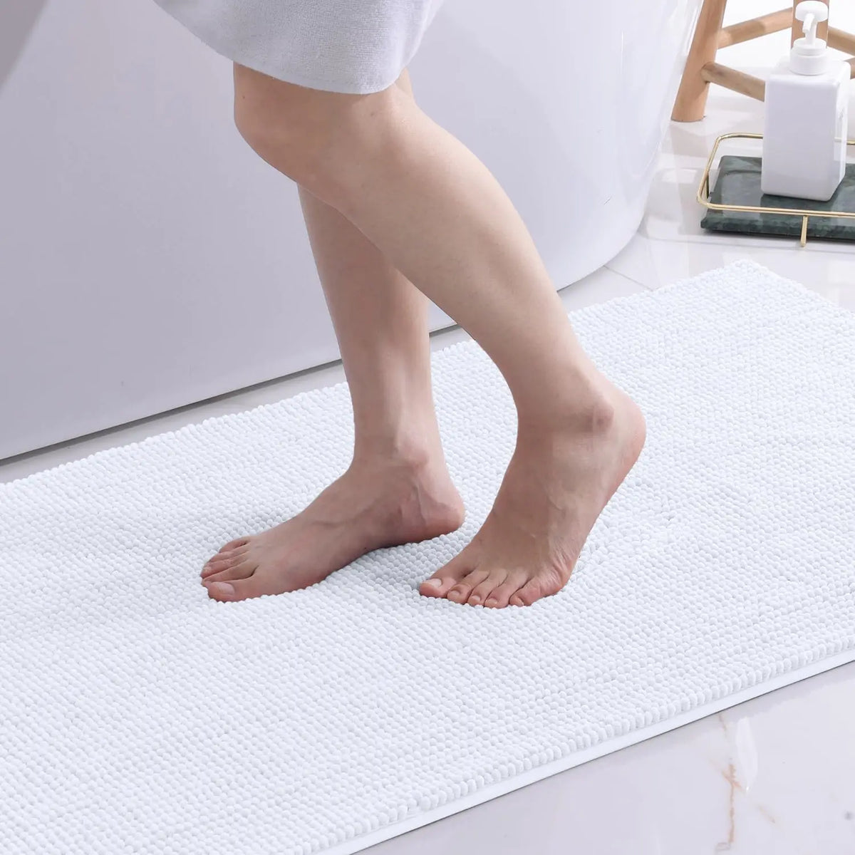 Chenille Bathroom Mat – Ultra Soft Absorbent Non-slip Rug for Shower Floors