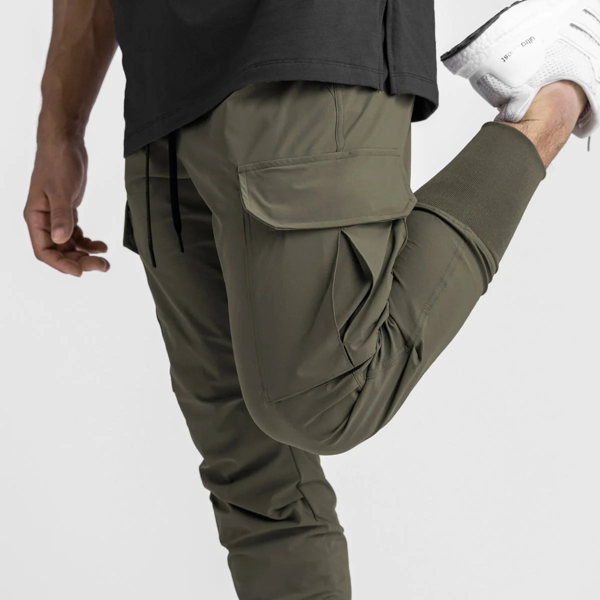 Camouflage Fitness Trousers – Stretchy Quick-Dry Pants for Running and Gym