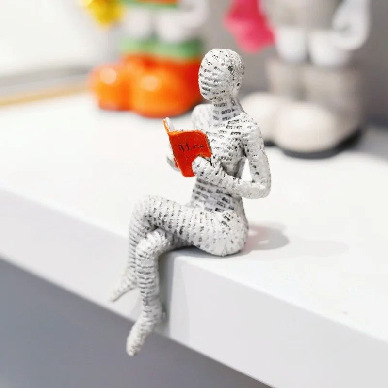 Abstract Woman Thinker Statue – Paper Pulp Art for Modern Home Decor