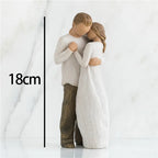 Resin Character Family Statue – Creative Wedding Gift for Home Decor