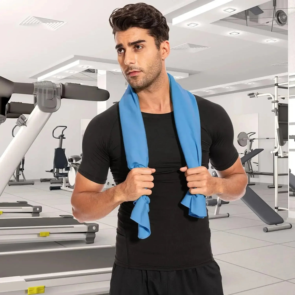 Ultra-Absorbent Microfiber Towel – Quick-Drying Compact Gear for Sports and Outdoors