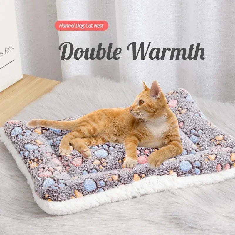 Double-Sided Plush Pet Mat – Warm Sleeping Bed for Cats and Small Dogs