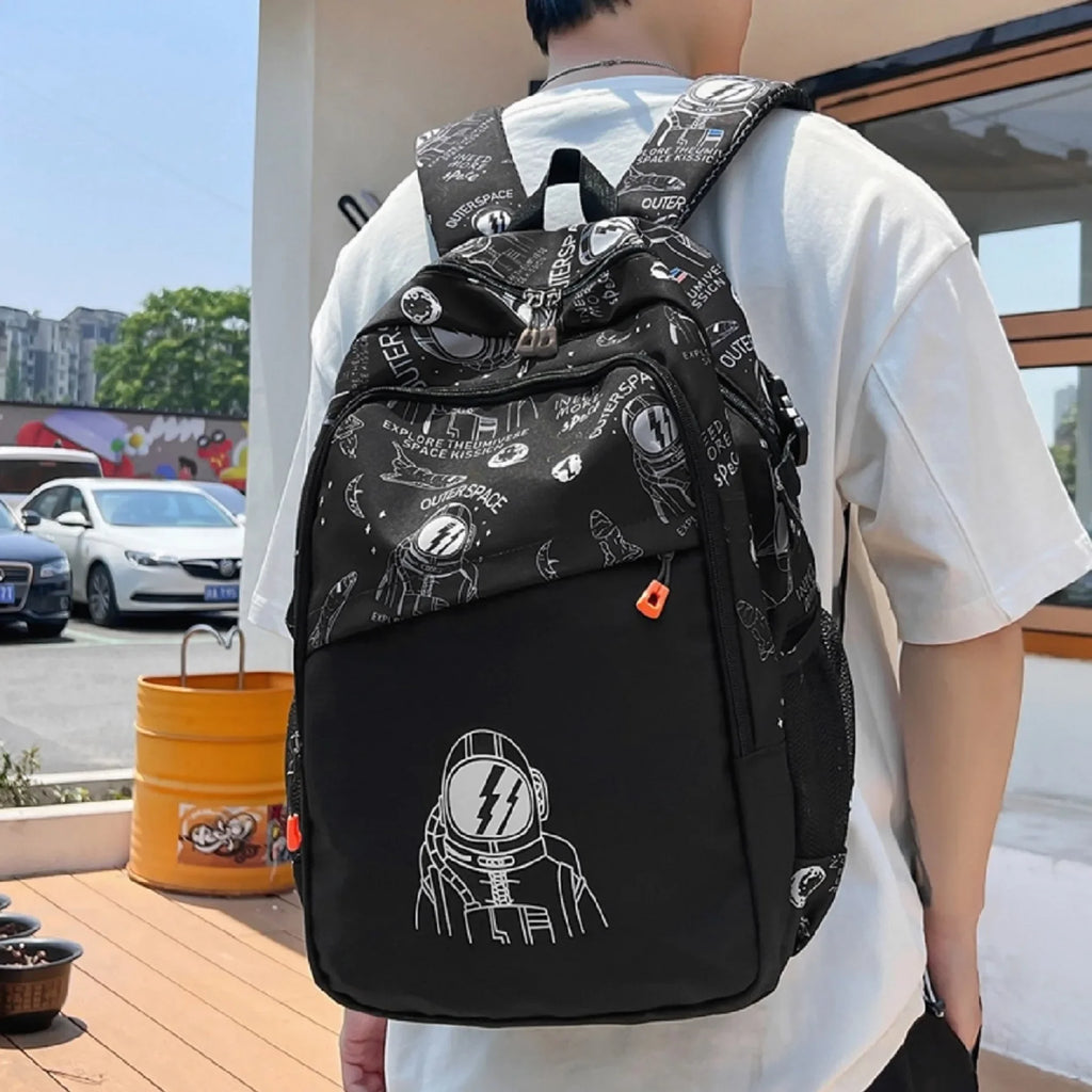 Waterproof Campus Backpack – Classic Mountaineering Rucksack for Travel