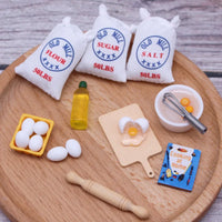 Miniature Kitchen Utensil Set – 1:12 Scale Baking Tools for Dollhouse Decor