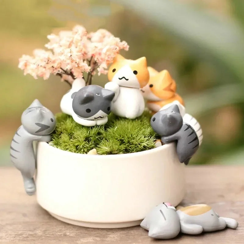 Lucky Cat Miniature Figures – Resin Micro Landscape Decor for Bonsai Gardening