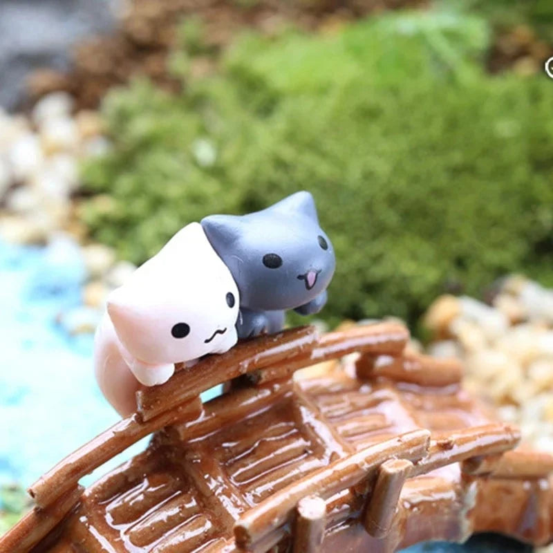 Lucky Cat Miniature Figures – Resin Micro Landscape Decor for Bonsai Gardening