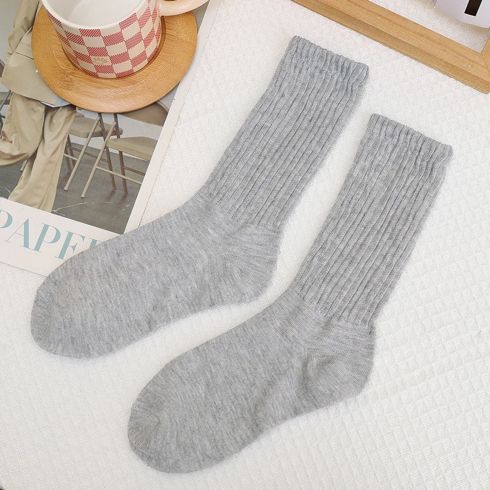 Knitted Mid-Tube Socks – Soft Vintage Cotton for Sports and Leisure