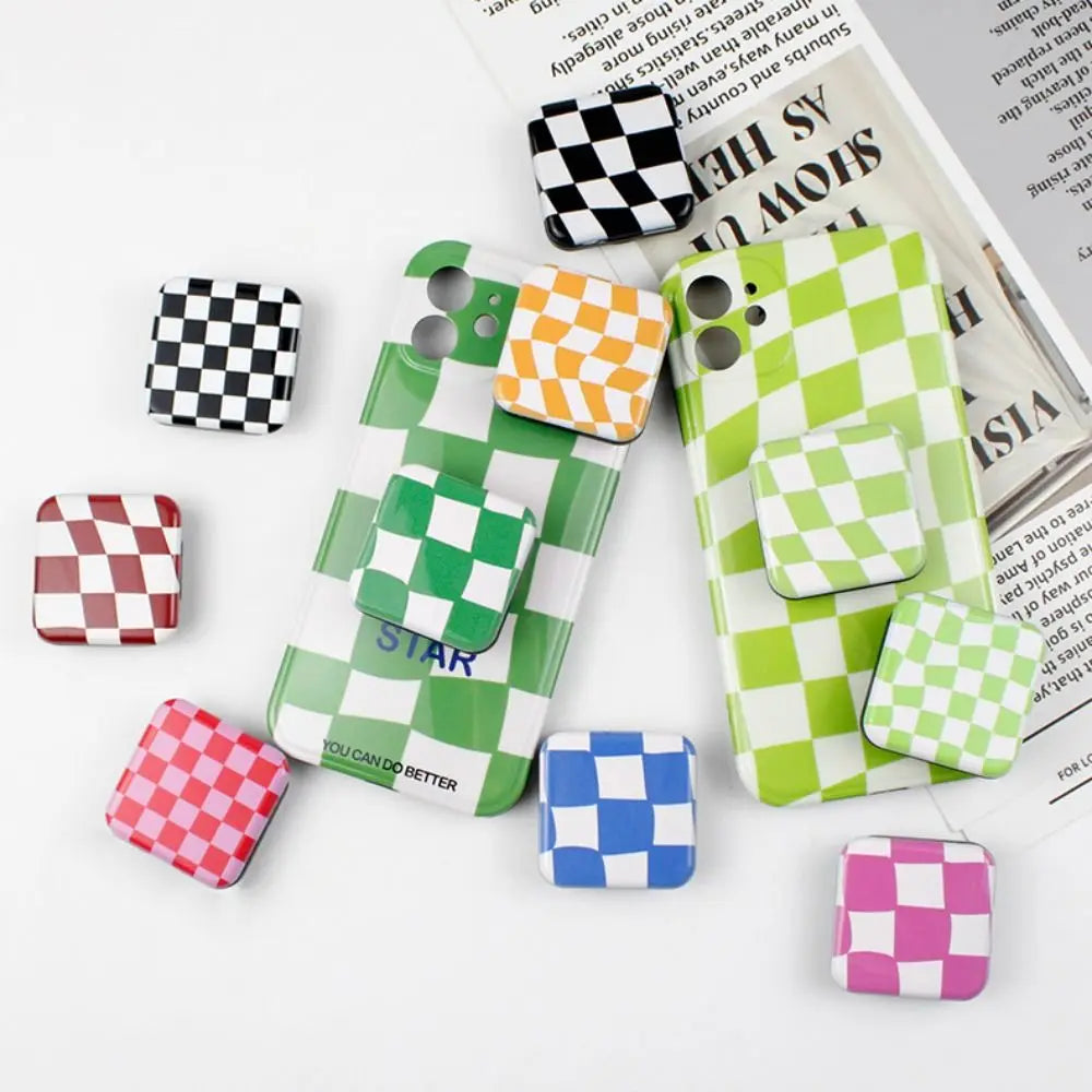 Plaid Checkerboard Folding Mirror – Portable Makeup Accessory for Travel