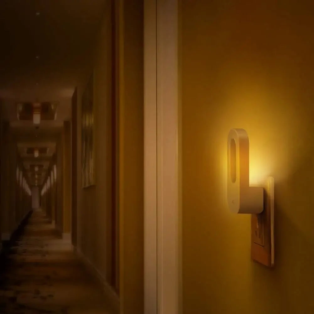 Twilight Sensor Night Light – Warm White Energy Saving Lamp for Kids Bedroom