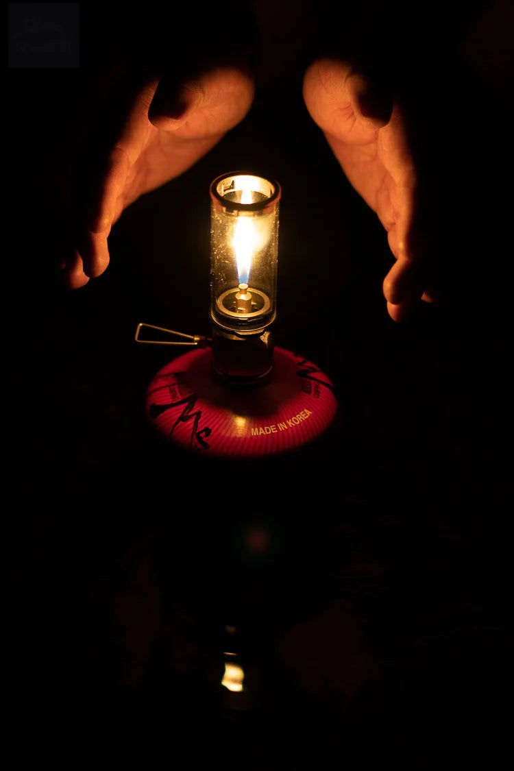 Windproof Gas Camping Lantern – Dreamlike Candlelight for Outdoor Lighting