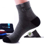 Cotton Mid-calf Socks – Solid Colour Daily Wear for Men