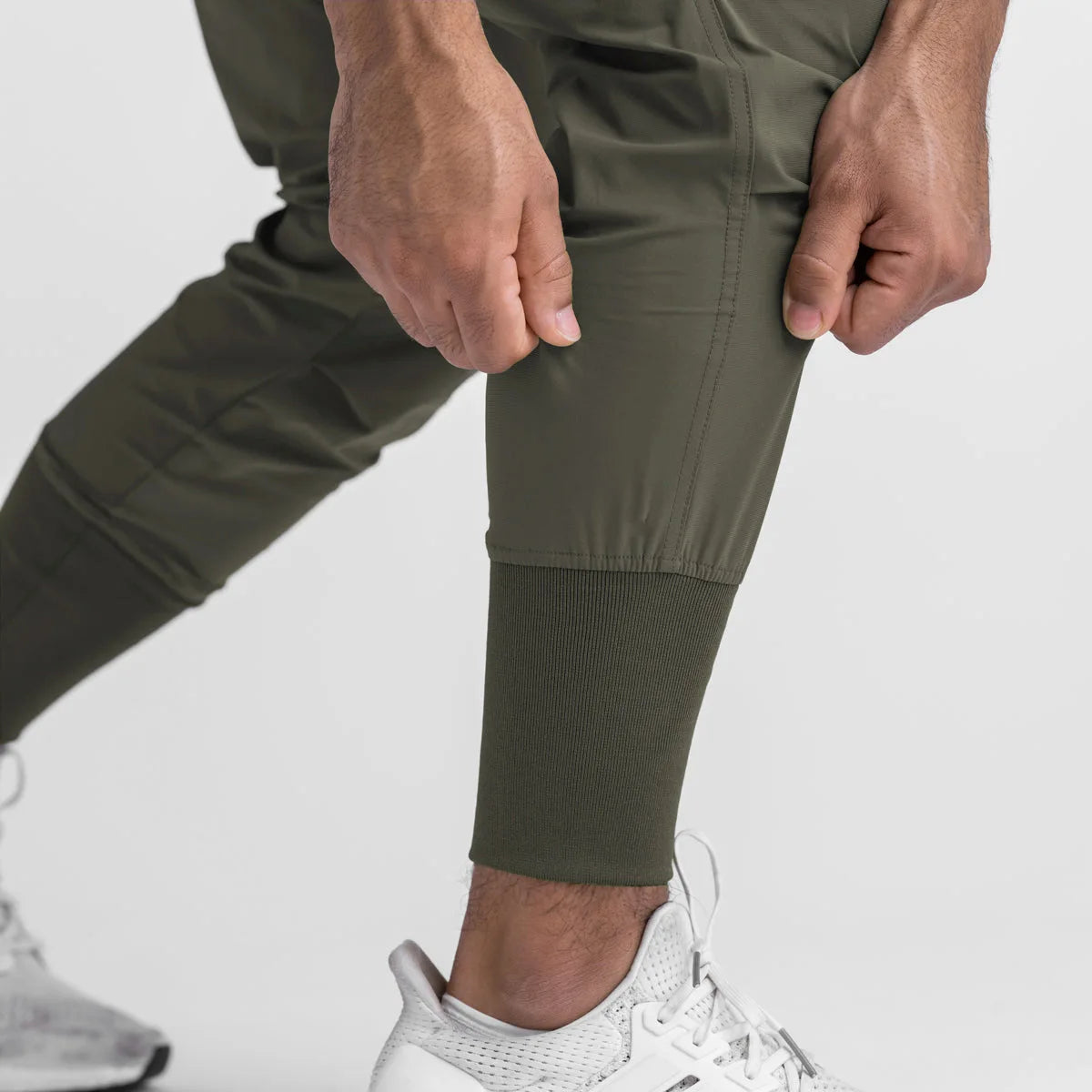 Camouflage Fitness Trousers – Stretchy Quick-Dry Pants for Running and Gym