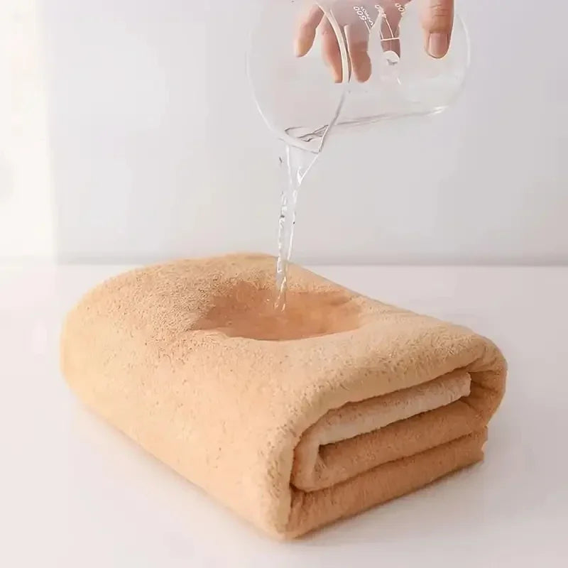 Coral Velvet Bath Towels – Super Soft Absorbent Fabric for Hotel and Spa Use
